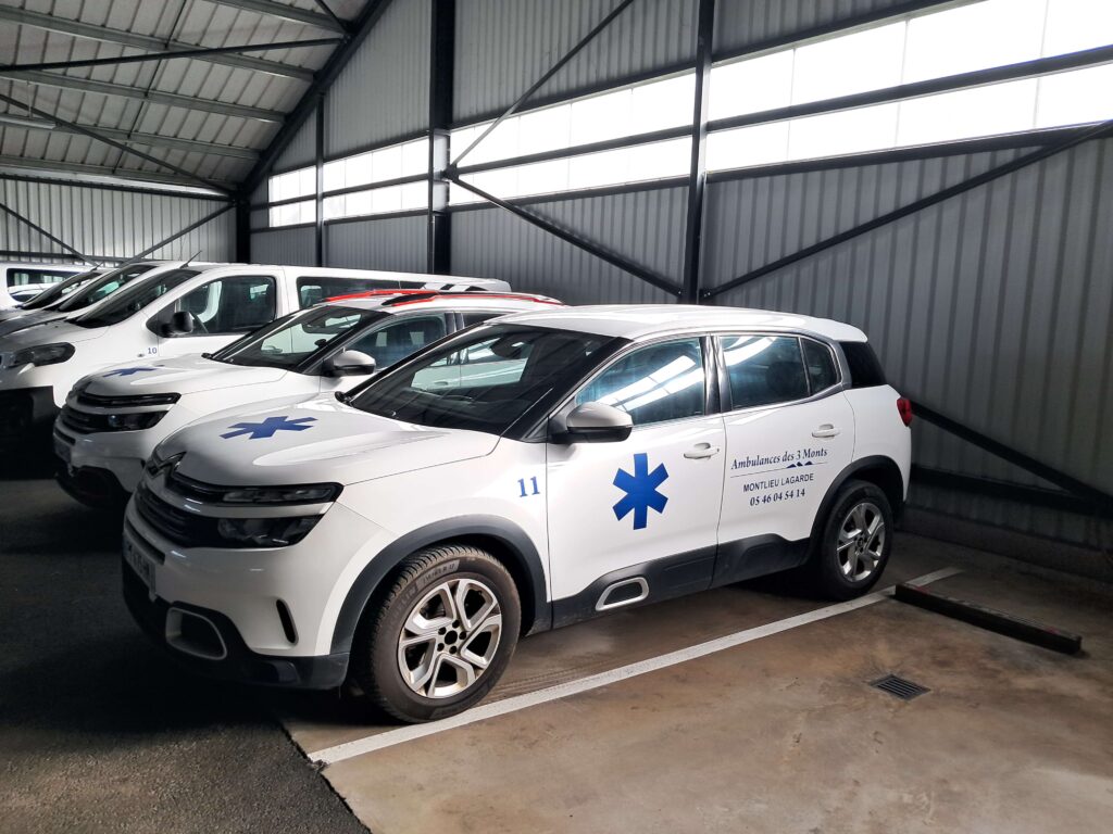 Ambulances des Trois Monts - ambulanciers et taxis conventionnés